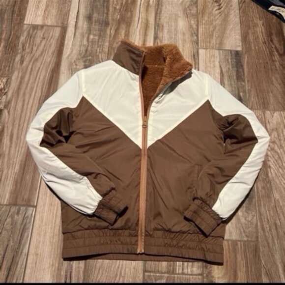 Zyia Camel Sierra Sherpa  Reversible Jacket - Picture 2 of 5